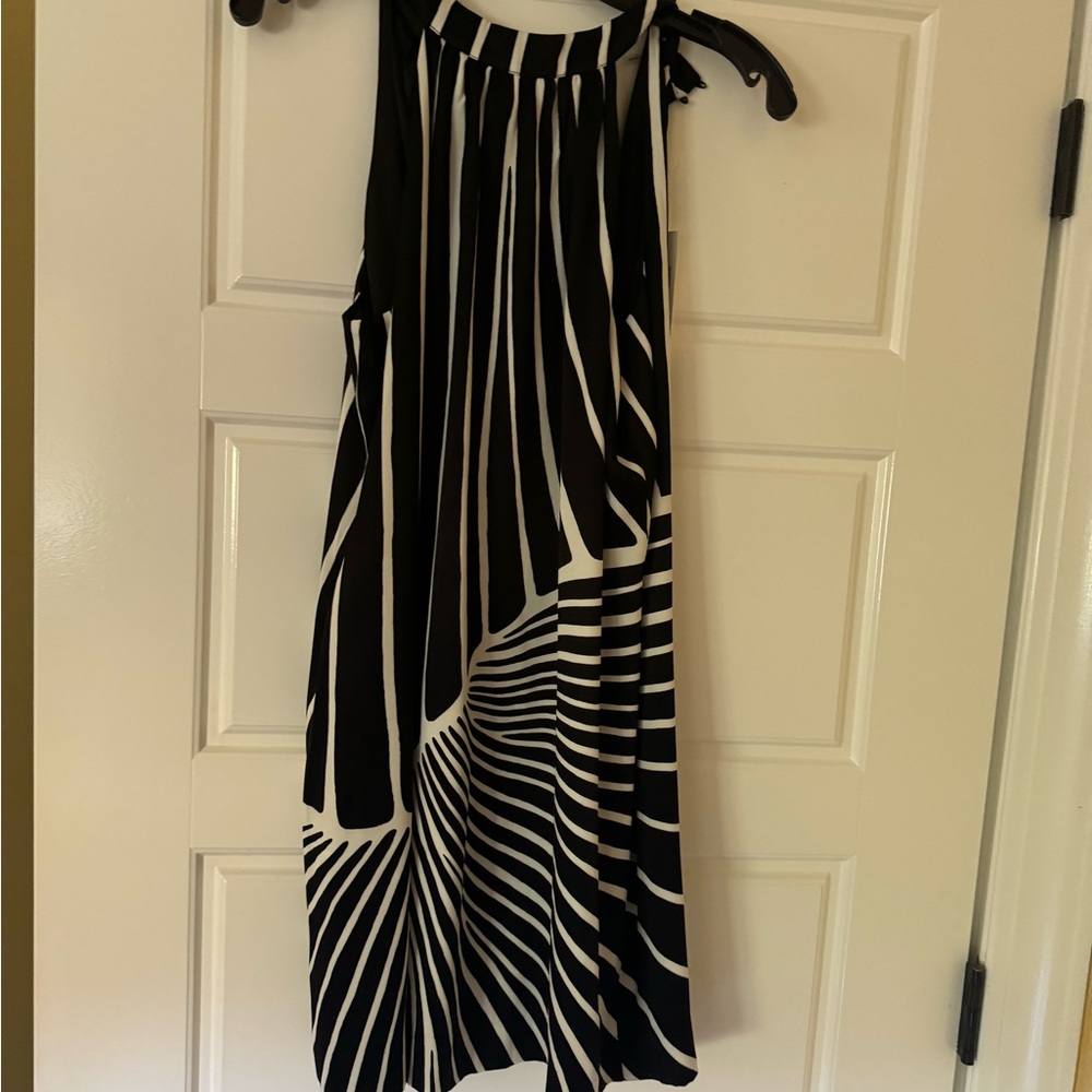 Milli Black & White Graphic Halter Dress. NWT